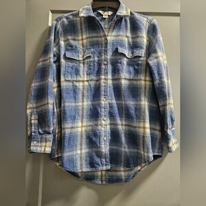 Prettiest blue flannel, old navy xs